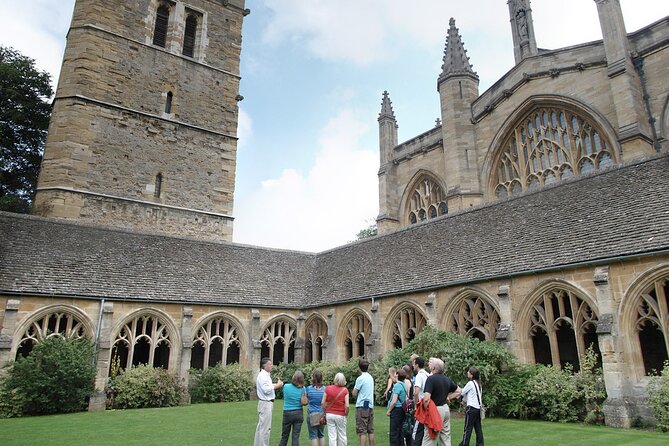 1.5-hour Oxford City and University Walking Tour - New College, Harry Potter, and the value of going inside