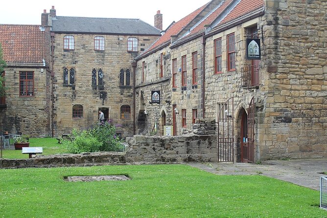 1-Hour and a Half Walking Guided Tour in Medieval Newcastle - St. Andrew’s Church and Newcastle under Scottish rule