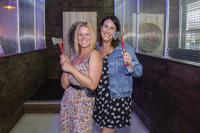 1 hour Private Axe Throwing Experience in Eastbourne - The on-site bar after your final throw