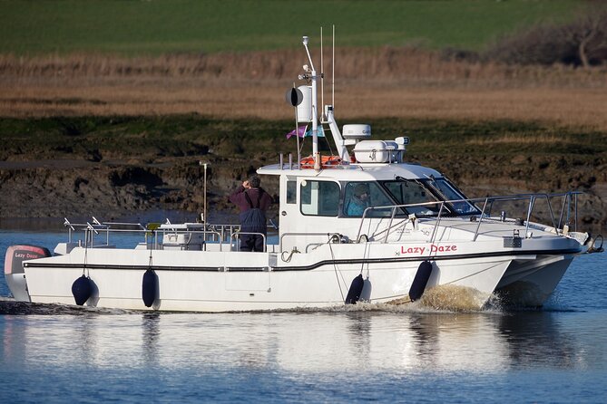 2.5 Hours SightSeeing Tour in Beaulieu River - The crew and the character of Lazy Daze