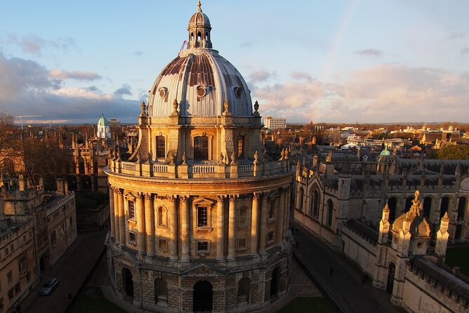 2-Day Windsor, Stonehenge, Bath & Oxford Tour Including Admission - Windsor Castle or Windsor town