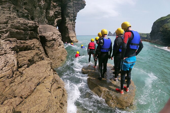 2-Hour Coasteering Adventure Near Bude - The safety briefing sets the tone