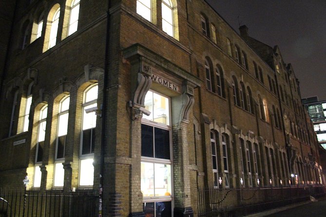 2-Hour Jack the Ripper Small Group Walking Tour in London - What the walking pace and group size mean
