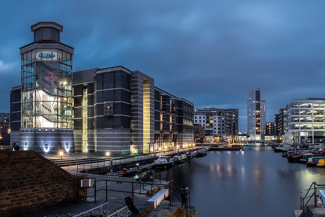 2 Hour Leeds Highlights Walking Tour - Starting in City Square at 11:00 a.m.