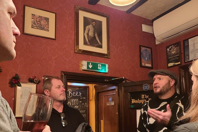 3-Hour Historic Pub Experience in London - What Wesley adds to the experience