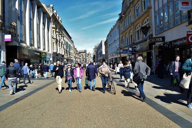 90 Minute Classic Walking Tour of Oxford - St Aldates, Christ Church views, and quieter university grounds