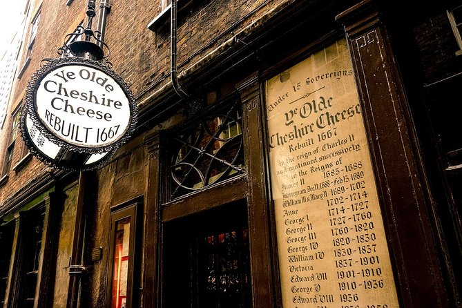 A Christmas Carol and Charles Dickens Old London Walking Tour - What Richard adds to the walk