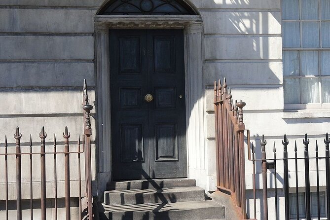 A Muggle's Guide to Harry Potter Walking Tour in London - The guide makes or breaks the experience