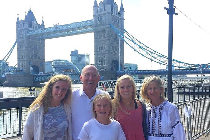 A Royal London Private Taxi Tour - St James’s Palace, royal parks, and extra stories