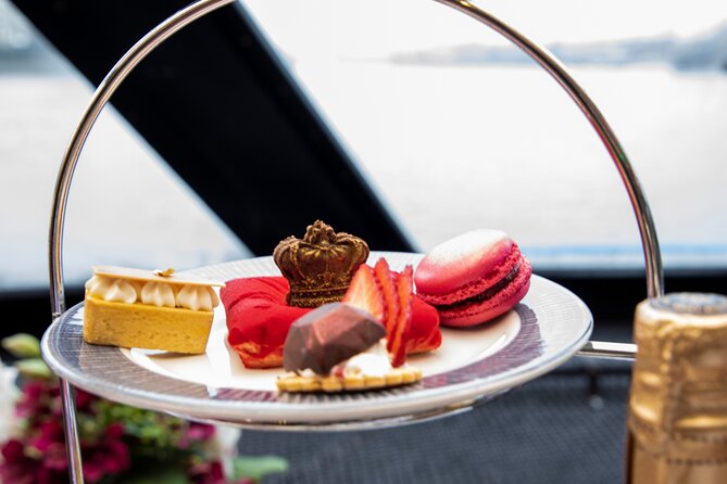 Afternoon Tea River Cruise on the Thames - Westminster, Big Ben, and the turning point