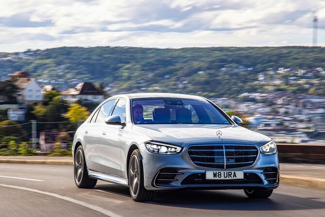 Airport Taxi Service | London Heathrow Airport to Nottinghamshire - What the vehicle provides for a long road transfer