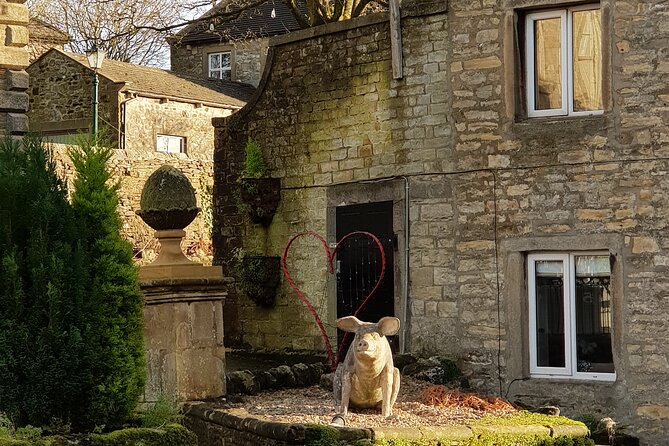 "All Creatures Great and Small" Tour from the Lake District - What the small group changes