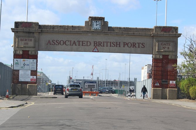 Arrival, Departure or Round Trip Private Transfer: Central London to Southampton Cruise Port - Who should book this transfer?
