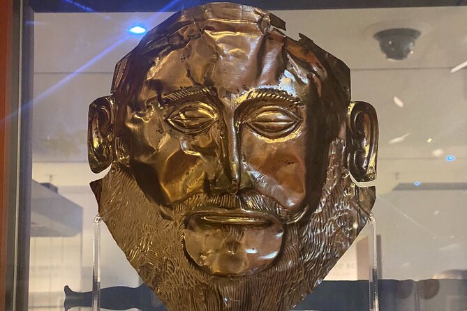 Ashmolean Museum Tour - by Uncomfortable Oxford™ - Colonialism and repatriation in the museum’s own display