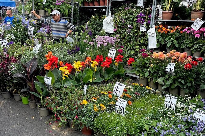 Authentic London Sunday Markets with a Londoner - Columbia Road Flower Market and Victorian streets