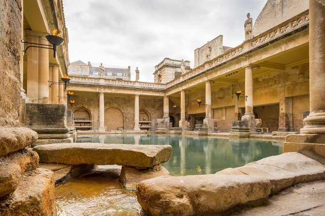 Bath and Cotswold Village Private Car Tour from London - A guide can make the private format worth the money