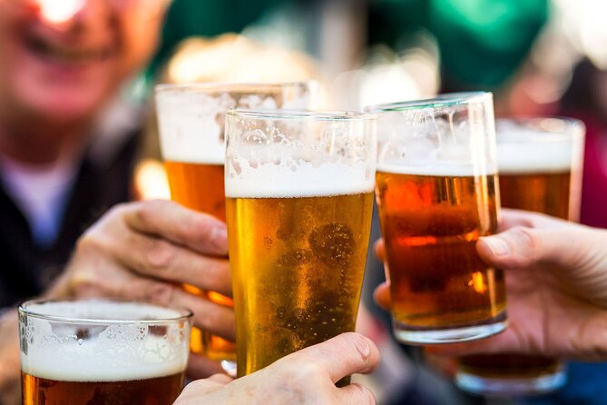 Bath: Local Pubs & Historic Sights Walking Tour (3h) - Royal Crescent, Queen Square, and the first refreshment stop