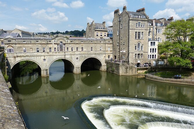 Bath Private Guided Walking Tour - Pulteney Bridge and Bath’s medieval working life