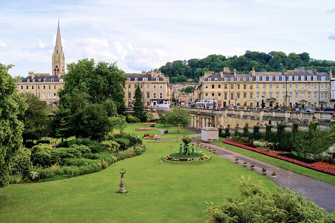 Bath Tootbus Hop-on Hop-off Sightseeing Bus Tour - Drivers, boarding, and the pace of the ride