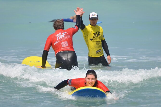 Beginner Surf Lesson in Newquay, Cornwall - The two-hour flow from first lesson to first stand