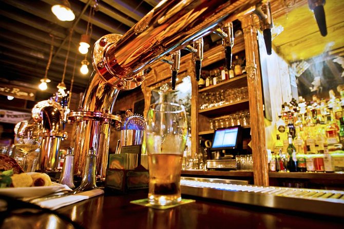 Best of London Electric Bike Tour - From Trafalgar Square to Covent Garden pubs