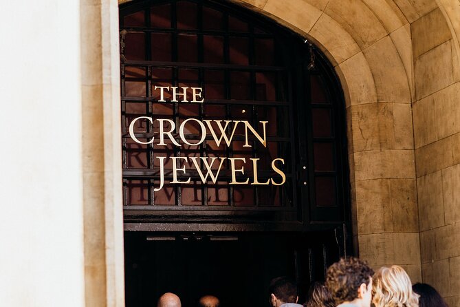 Best of London Tour - Crown Jewels, River Cruise & History Walk - Starting at the Tower of London and Jewel House