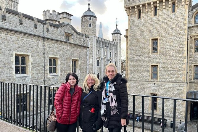 Best of London Tour: Tower of London and Churchill War Rooms - Westminster Abbey from the outside