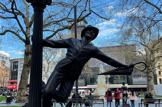 Best of London Walking Tour - 3 Hours, Small Group max 10 people - The value of a small group and a flexible guide