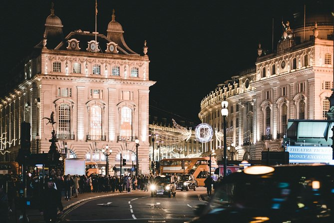 Black Cab Tour of London - Premium Sightseeing Taxi Tour - The City of London moves from Rome to finance
