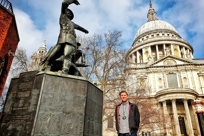 Black Cab Tour of London - Premium Sightseeing Taxi Tour - Kensington begins with palace views and open parkland
