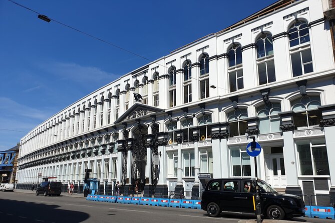 Booze, Brothels & The Bard: A Walking Tour of London's Bawdy Borough - Beer, coaching inns, and the George