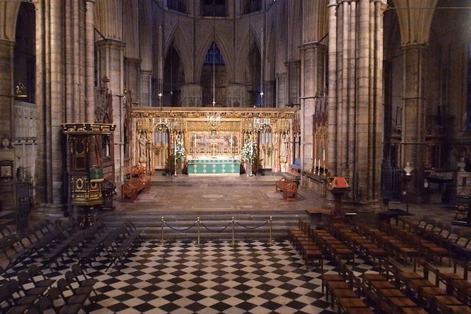 British Royalty & Westminster Abbey Tour - Whitehall and Downing Street show modern Britain beside royal tradition