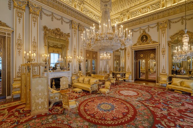 Buckingham Palace Entrance Ticket & British Royalty Guided Tour - The guides make the difference