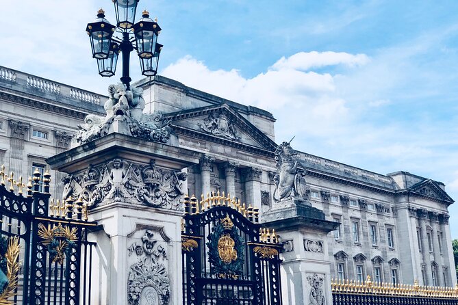 Buckingham Palace, St James Palace & Tea at Kensington Palace - Buckingham Palace without the crowds inside
