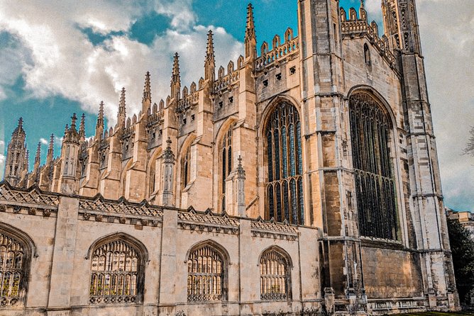 Cambridge's History & Secrets with Self-Guided Walking Tours - Timing your day around four short routes