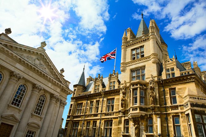 Cambridge University Walking Tour - St John’s College and Trinity College