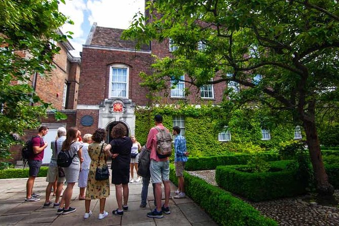 Cambridge University With Alumni: Optional Kings College Entrance - The Backs, Clare College, and River Cam views