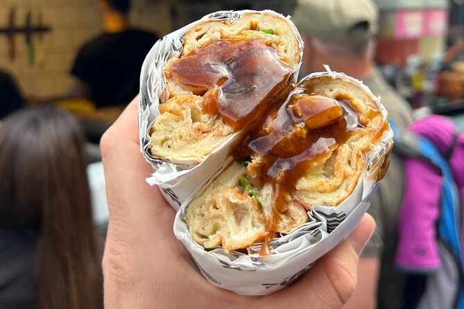Camden Market Food Tour of 7 Tastings, Gin, Street Food & More - The main food lineup