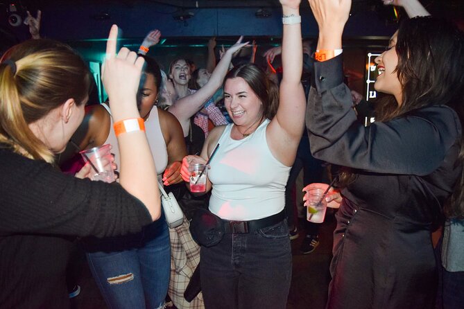 Camden Pub Crawl in London - The hosts are the real heart of the night