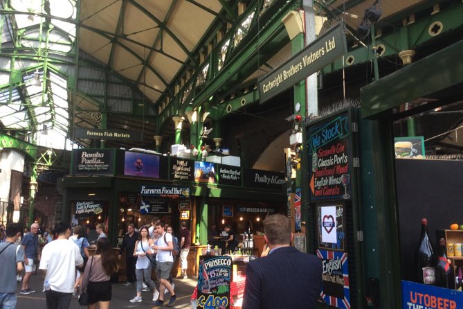 Charles Dickens Private Walking Tour - The Old Curiosity Shop and Fleet Street