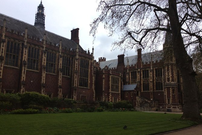 Charles Dickens Private Walking Tour - Lincoln’s Inn Fields and the world of Bleak House