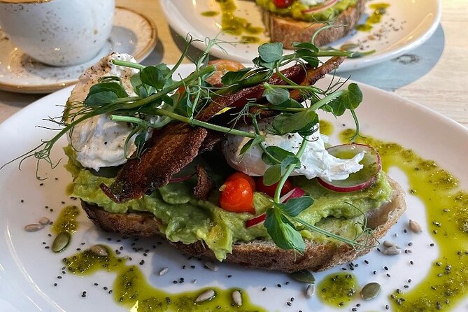 Chester Food Tour: Unique Food With Drinks & Sightseeing - The Bear and Billet, then Chester Cross
