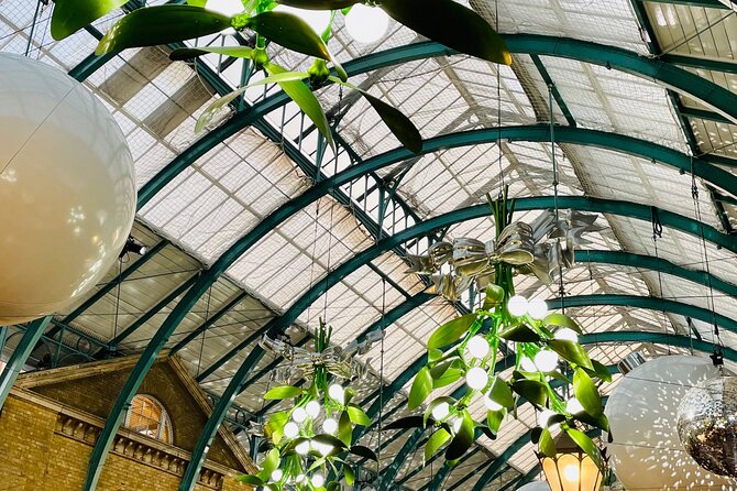 Christmas Lights and Markets Guided Walking Tour with Mulled Wine - Who should book this experience?