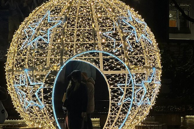 Christmas Lights and Markets London Taxi Tour - Southbank brings the Thames into the picture