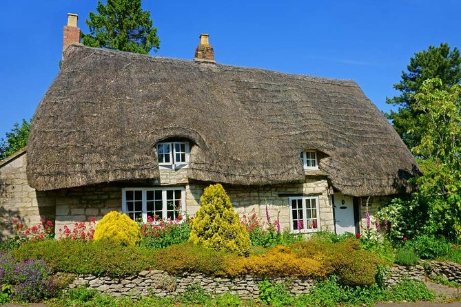 Cotswolds Countryside Tour by Coach: Villages, Views, and Lunch - The 1937 Model Village