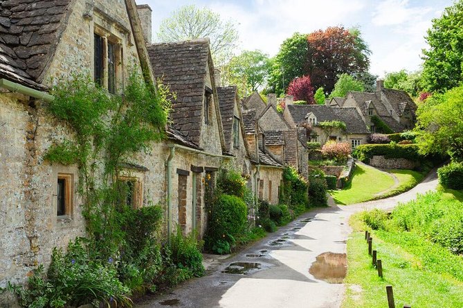 Cotswolds Day Trip from London with Optional Village Lunch - The coach ride into the Cotswolds