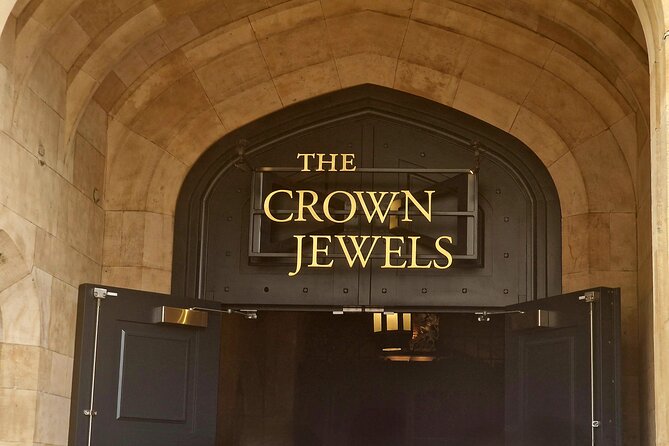 Crown Jewels Royal Secrets Scandals and Tower of London Tour - Why the Tower of London works best with a guide
