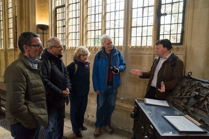 CS Lewis & Tolkien Tour with Magdalen Entry Public tour 13.45 - Starting on Broad Street with Oxford’s famous sights