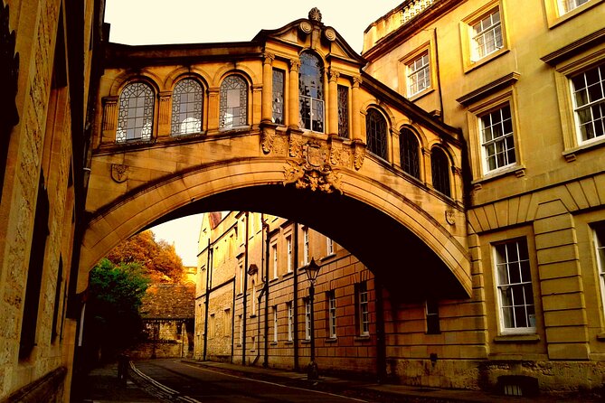 CS Lewis & Tolkien Tour with Magdalen Entry Public tour 13.45 - St Mary’s Church and Lewis’s sermons
