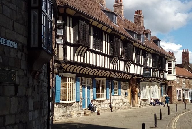 Dark Tales of York. Private ghost tours. - Saint Margaret Clitherow and York’s darker past